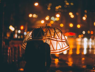 Rainy walk on Houston street